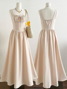 Elegant Sleeveless Cream Maxi Dress